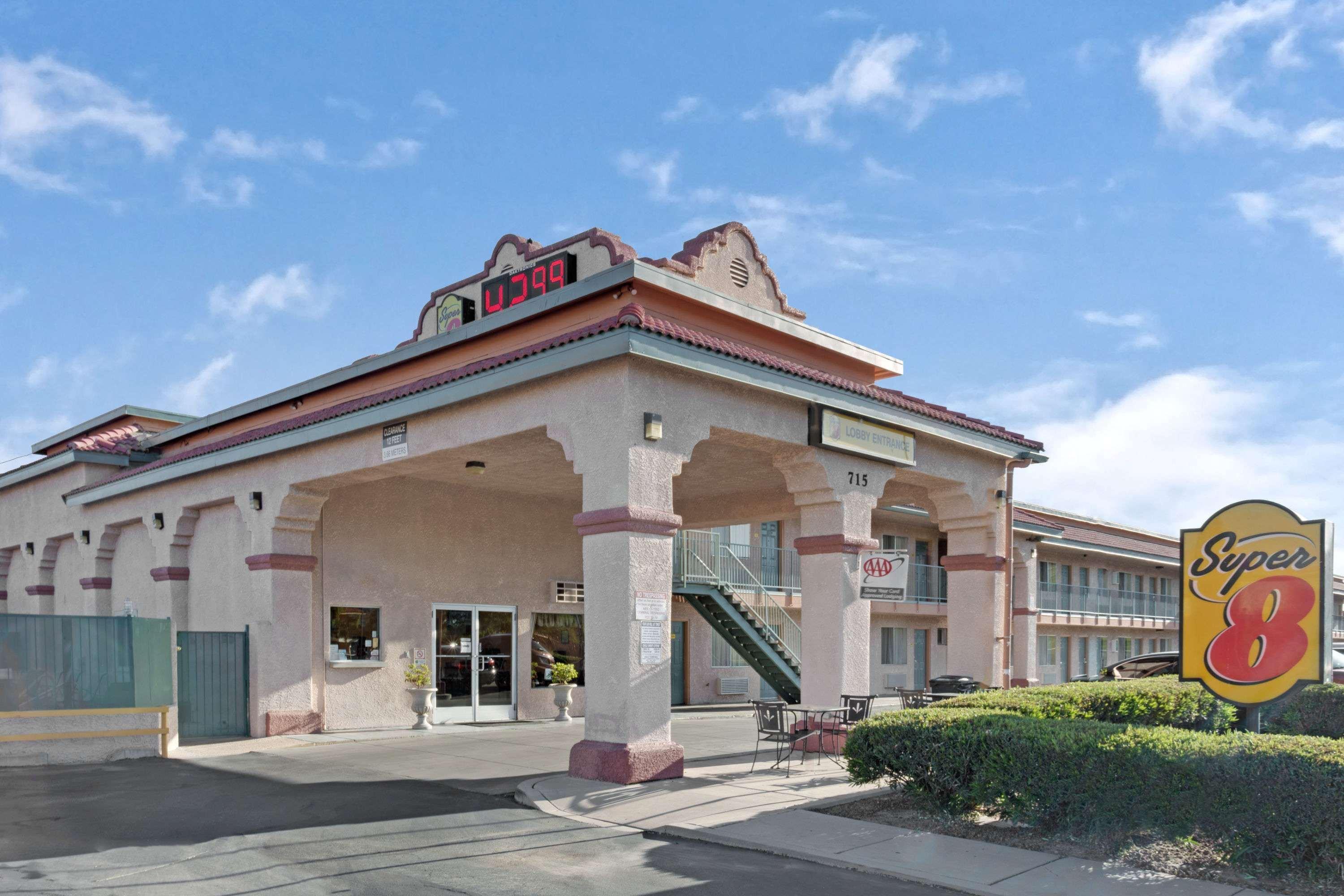 Super 8 By Wyndham Tucson Downtown Convention Center Otel Dış mekan fotoğraf
