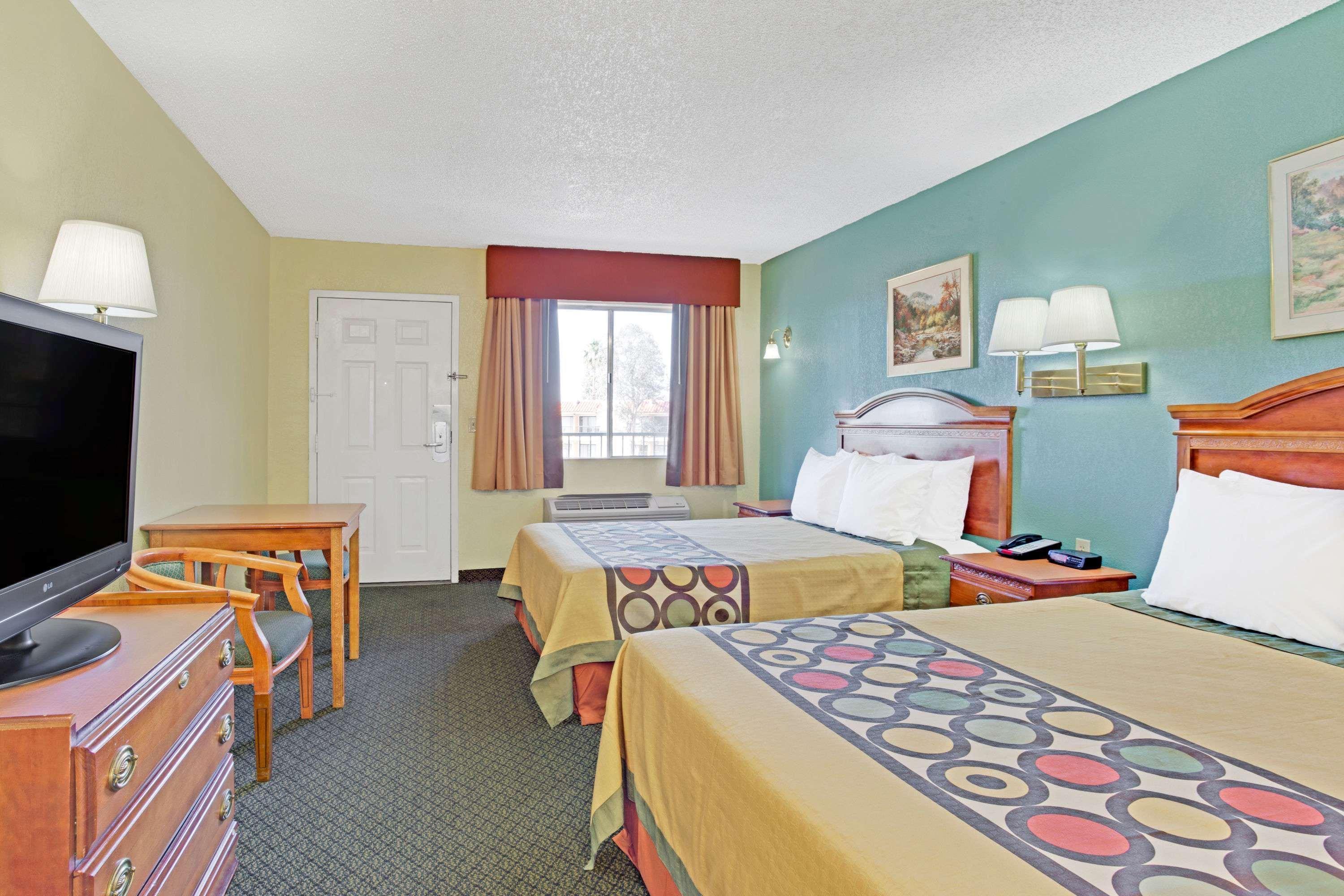 Super 8 By Wyndham Tucson Downtown Convention Center Otel Dış mekan fotoğraf