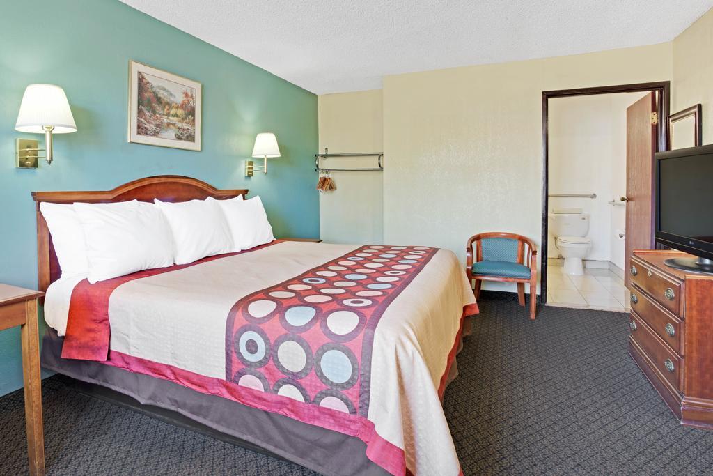 Super 8 By Wyndham Tucson Downtown Convention Center Otel Dış mekan fotoğraf